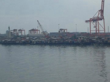 マニラ港